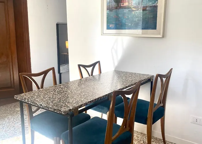 Vicino Chiesa Della Salute *